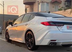 تۆیۆتا کامری